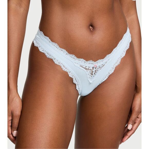 NWT- VICTORIAS SECRET LACE TRIMMED BRAZILIAN- size MEDIUM - Picture 1 of 3